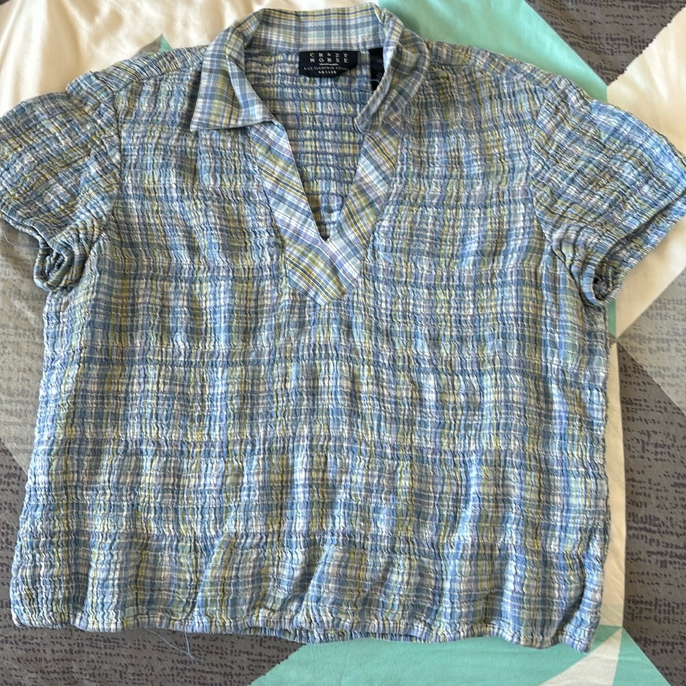 Women’s petite top